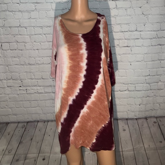 American Eagle Outfitters Tops - American Eagle Dark Purple, Orange & Pink Tie Dye Shirt size XL